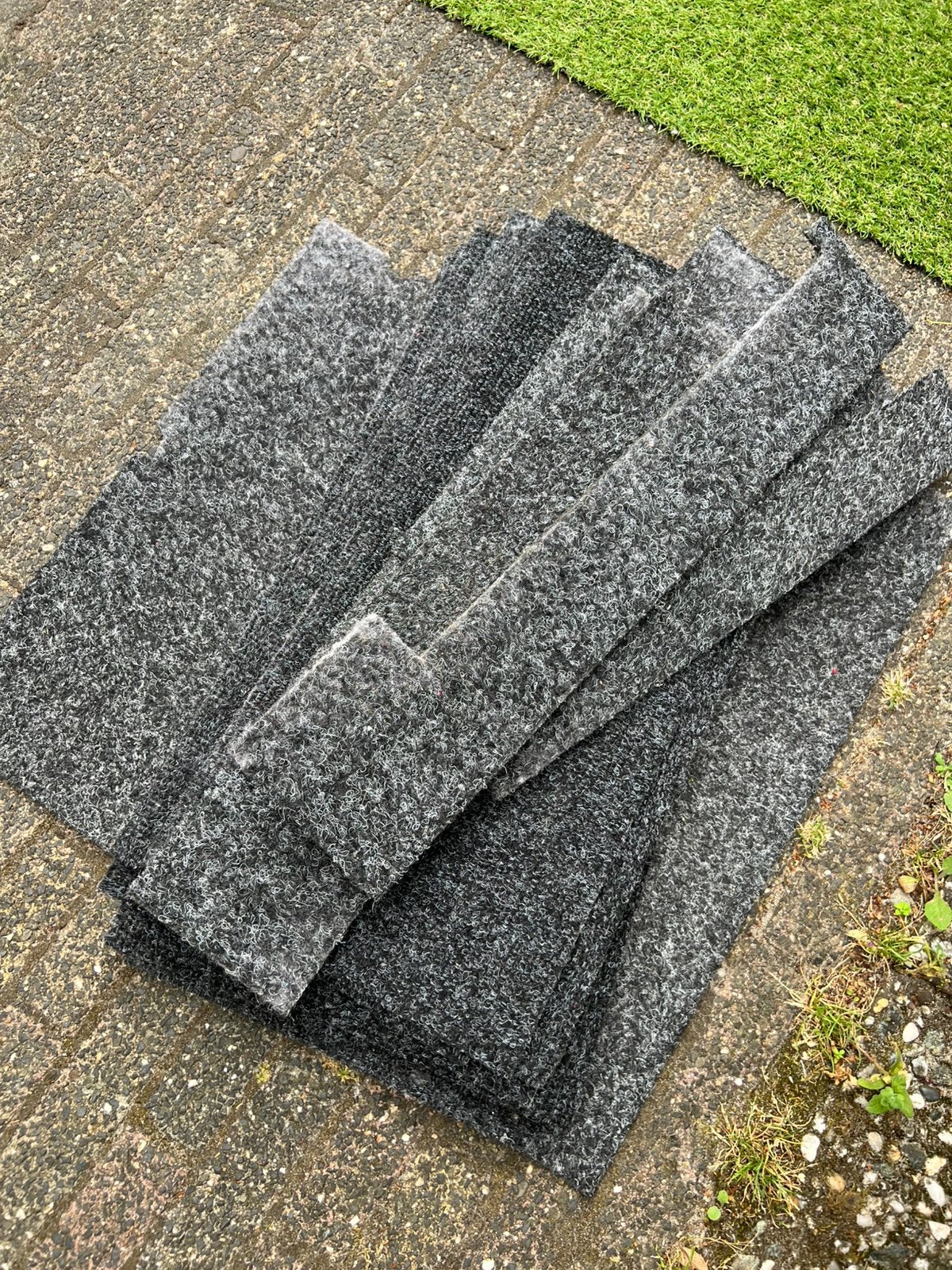50 tapijttegels 50x50 cm + veel halve tegels – €20, Ophalen, Gebruikt, Vierkant, 50 tot 100 cm