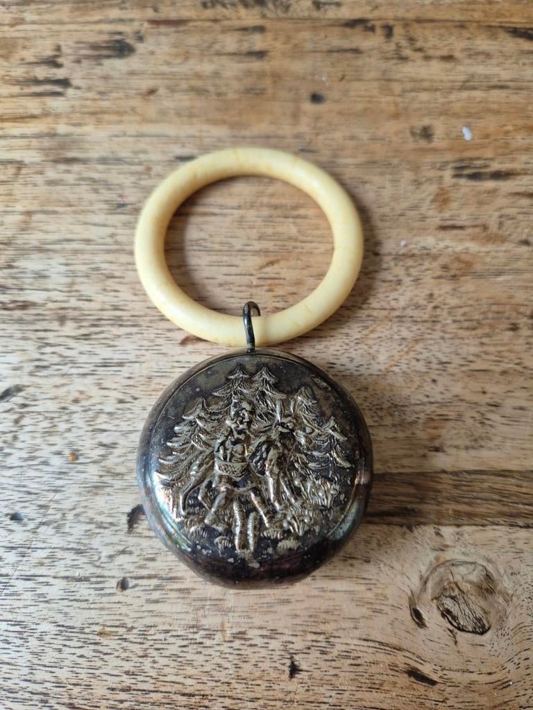 Antieke Zilveren Rammelaar met  Ring - Spar Logo, Antiek en Kunst, Antiek | Goud en Zilver, Ophalen of Verzenden