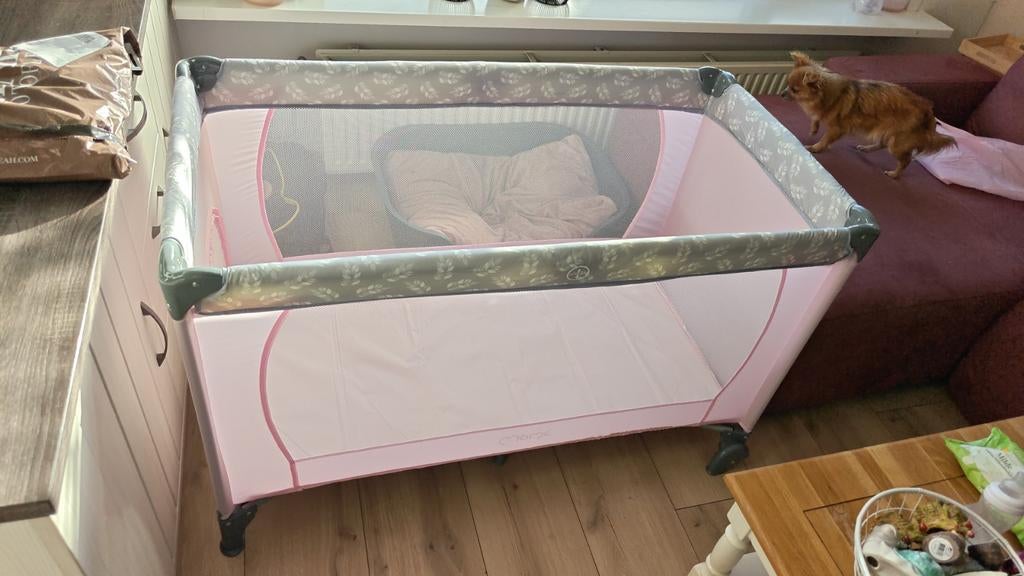 Momi Campingbedje - Zo goed als nieuw, Ophalen, Zo goed als nieuw, Reisbedje