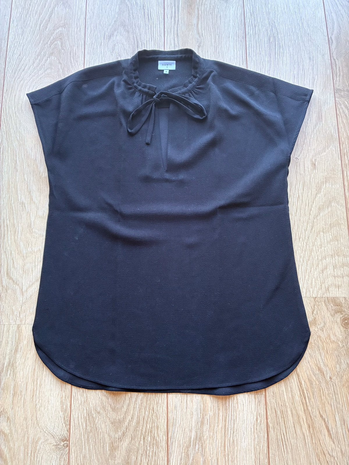 Dante 6 zwarte top /  blouse met korte mouw in maat 40, Kleding | Dames, Maat 38/40 (M), Zwart, Ophalen of Verzenden, Zo goed als nieuw