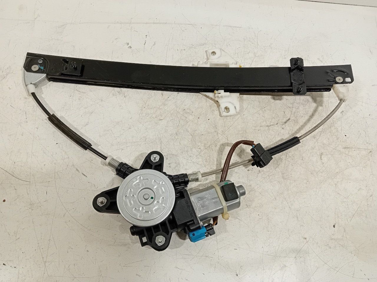 Raammechaniek elektrisch rechts voor Chevrolet Spark, Onderdelen@venauto.nl, Van der Ven Autorecycling B.V., Gebruikt, Ettenseweg 76, 4706 PB Roosendaal, The Netherlands