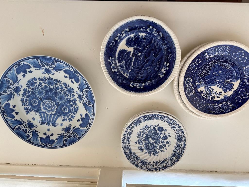 Borden: blauw divers, Ophalen, Zo goed als nieuw, Bord(en), Overige stijlen