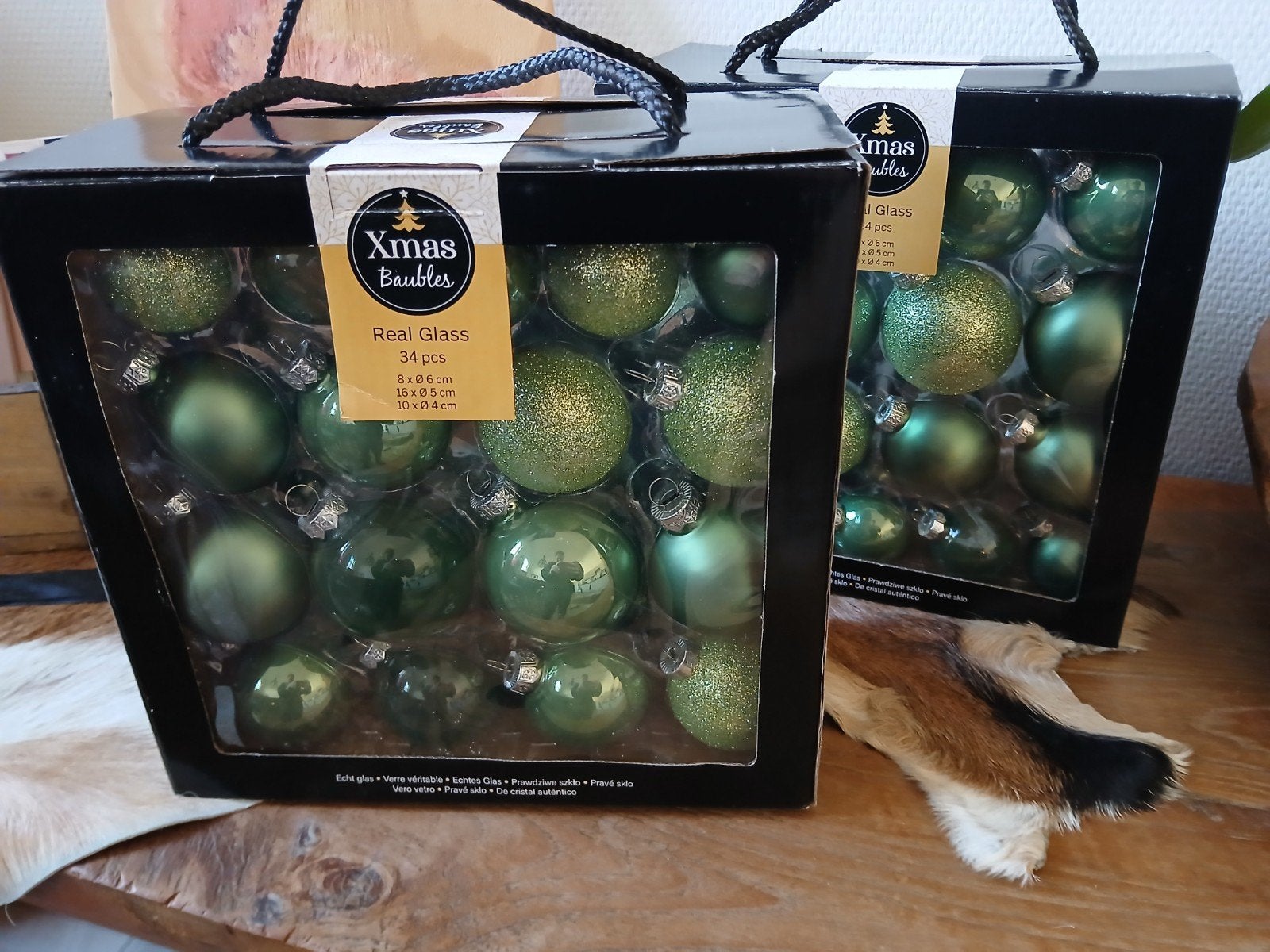 66 kerstballen groen glas - groene glazen ballen - kerstmis, Ophalen of Verzenden, Zo goed als nieuw