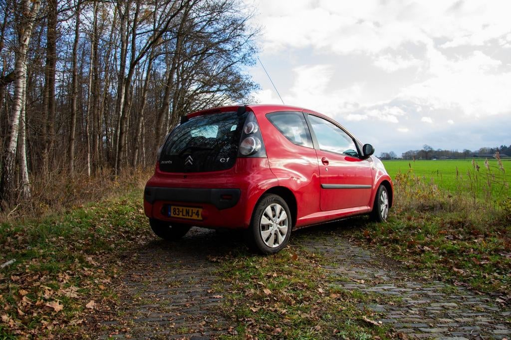 Citroën C1 1.0 3-DRS 2010 Rood, Auto's, Voorwielaandrijving, 4 stoelen, 68 pk, Origineel Nederlands