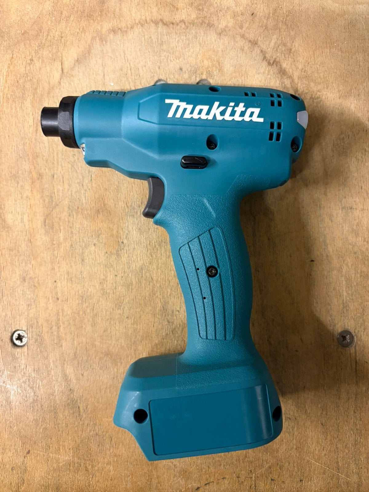 Makita DFT024F 18V Momentsleutel, Ophalen of Verzenden, Zo goed als nieuw