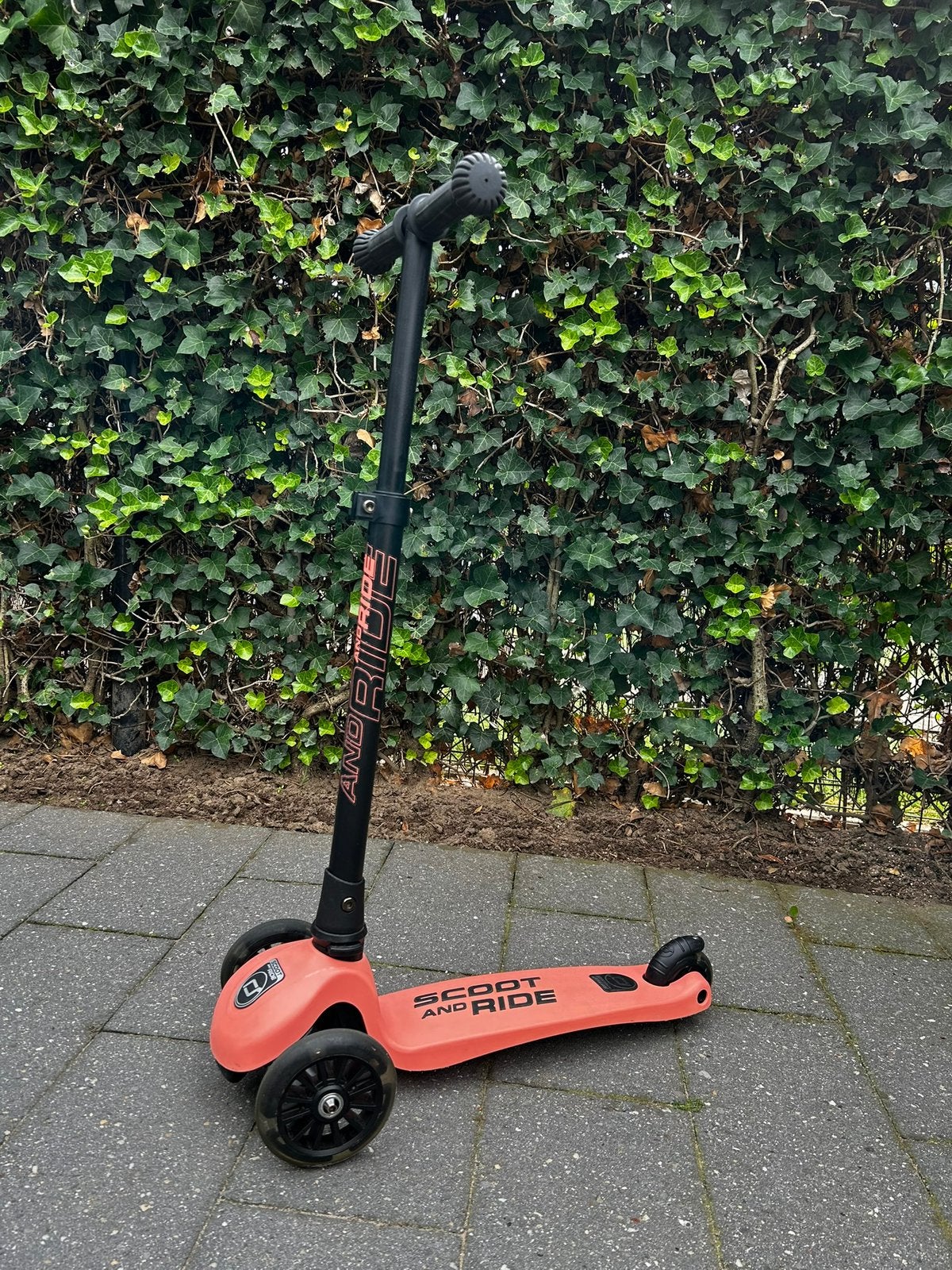 Scoot and ride step, Fietsen en Brommers, Steps, Ophalen, Zo goed als nieuw, Gewone step