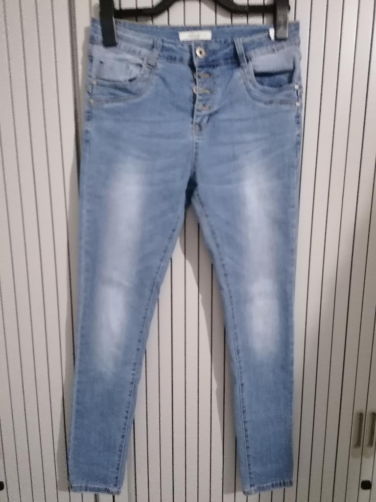 Leuke lichte kleur Jeans, Ophalen of Verzenden, Zo goed als nieuw, Blauw, W30 - W32 (confectie 38/40)