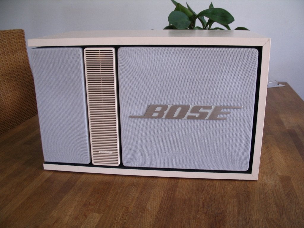 Bose 301 series II speaker