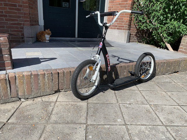 Leuke zwarte step, Fietsen en Brommers, Steps, Ophalen, Zo goed als nieuw, Gewone step