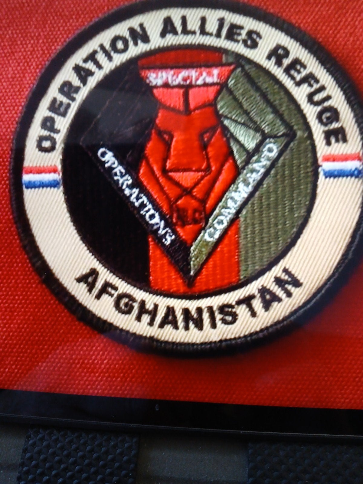 Te koop badge van de kct, Verzamelen, Militaria | Algemeen, Ophalen of Verzenden, Landmacht, Nederland, Embleem of Badge