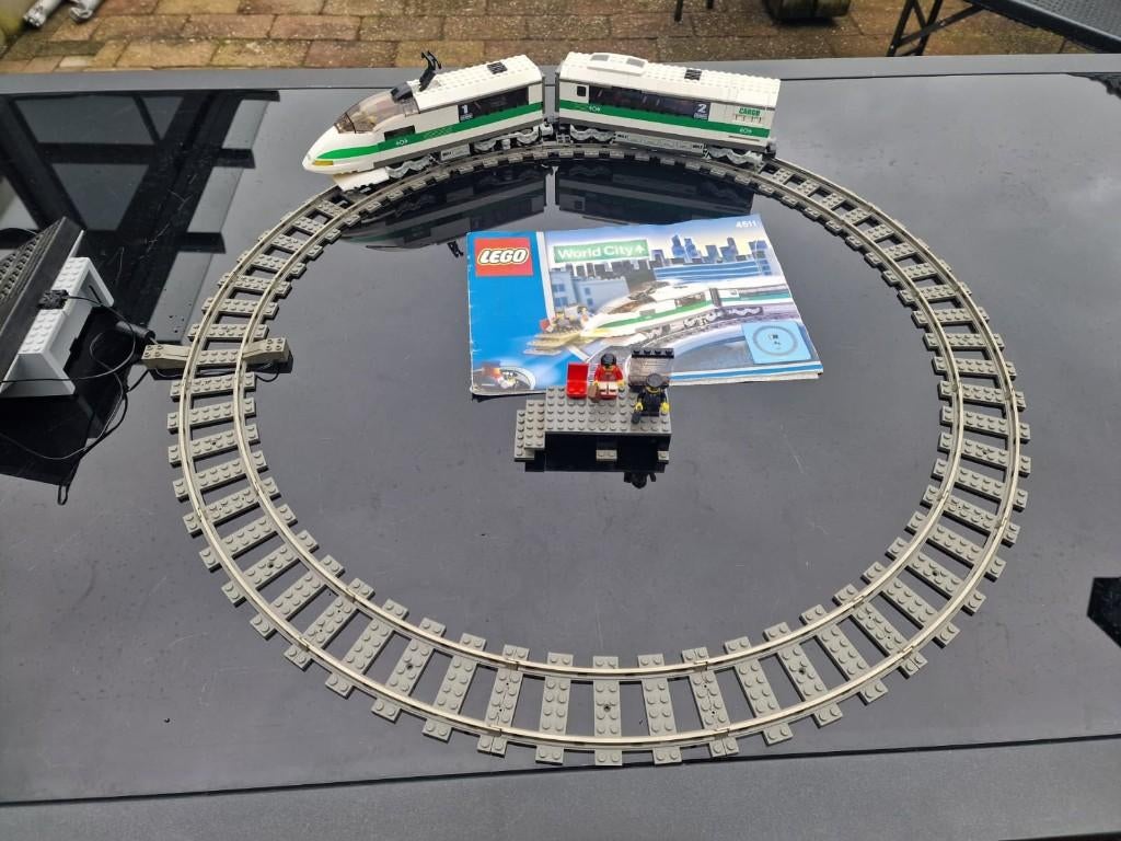 Lego 4511 9 Volts witte passagierstrein., City, Lego, Ophalen of Verzenden, Complete set