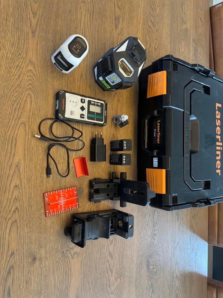 Laserliner x3 pro kruislijlaser met grx60 ontvanger, Ophalen of Verzenden, Zo goed als nieuw, Boor- en/of Breekhamer
