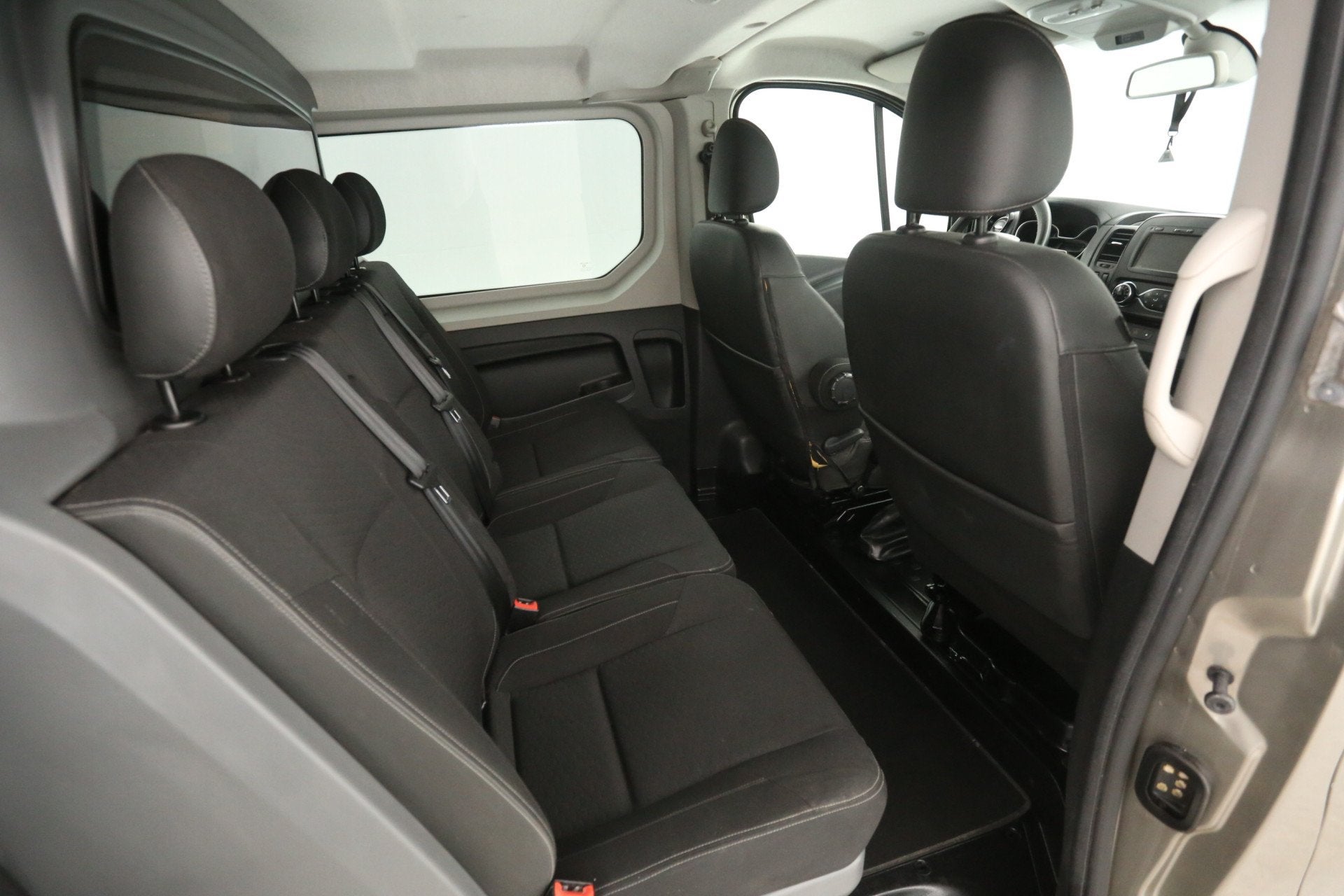 Opel Vivaro 1.6 CDTI L2H1 141PK | Dubbele Cabine | Clima | C, Auto's, Voorwielaandrijving, Euro 5, Stof, Gebruikt