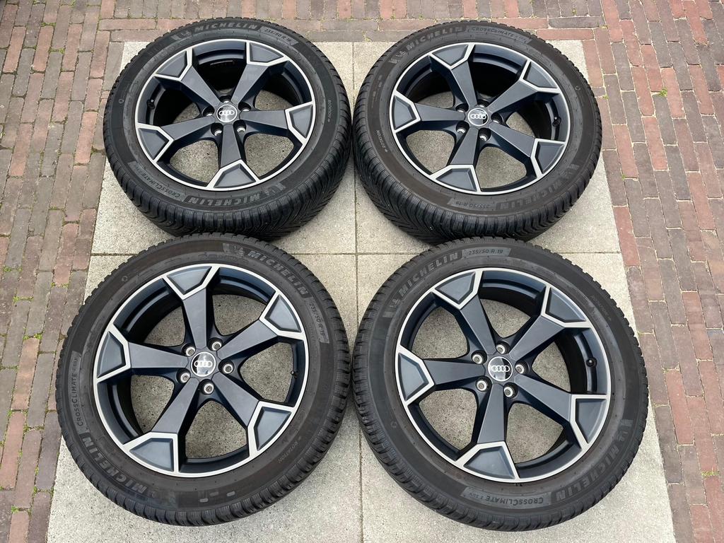 Originele Audi Q3 SQ3 19 inch 5x112 Michelin AllSeason 2025, Auto-onderdelen, Audi, Gebruikt, Banden en Velgen, 235 mm