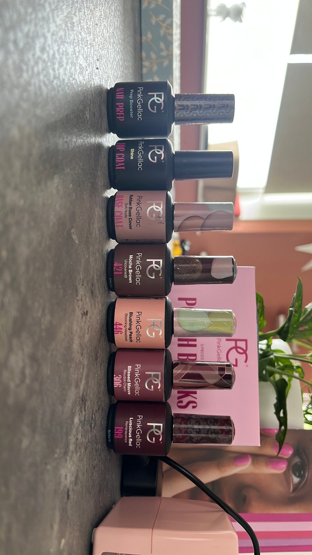 Pink gellac met lamp, Ophalen, Zo goed als nieuw, Overige kleuren, Handen en Nagels