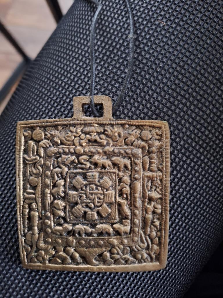 Tibetaans amulet, Antiek en Kunst, Ophalen