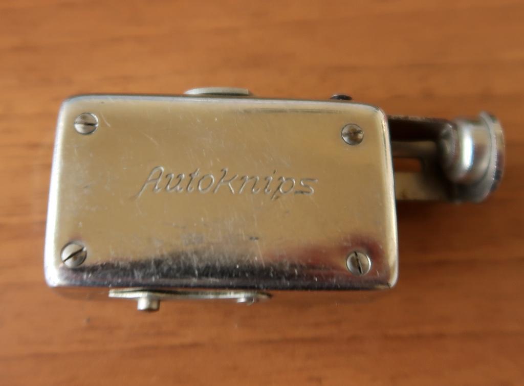 Auto Knips zelfontspanner, Ophalen of Verzenden, Gebruikt, Compact, Overige Merken