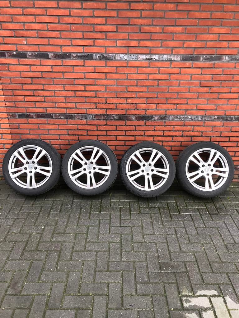 Velgen met banden Volkswagen golf 7 17 inch. Goede staat!, Ophalen, Velg(en), 17 inch, Zomerbanden