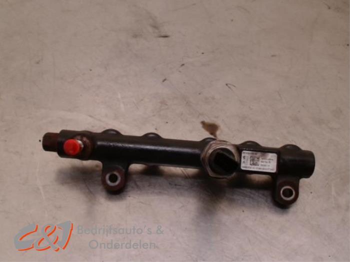 Galerij (Injectie) van een Peugeot Expert, Gebruikt, -, -, Ophalen of Verzenden