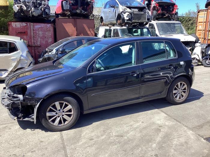 Aandrijfas links-voor van een Volkswagen Golf, Gebruikt, -, Volkswagen, -