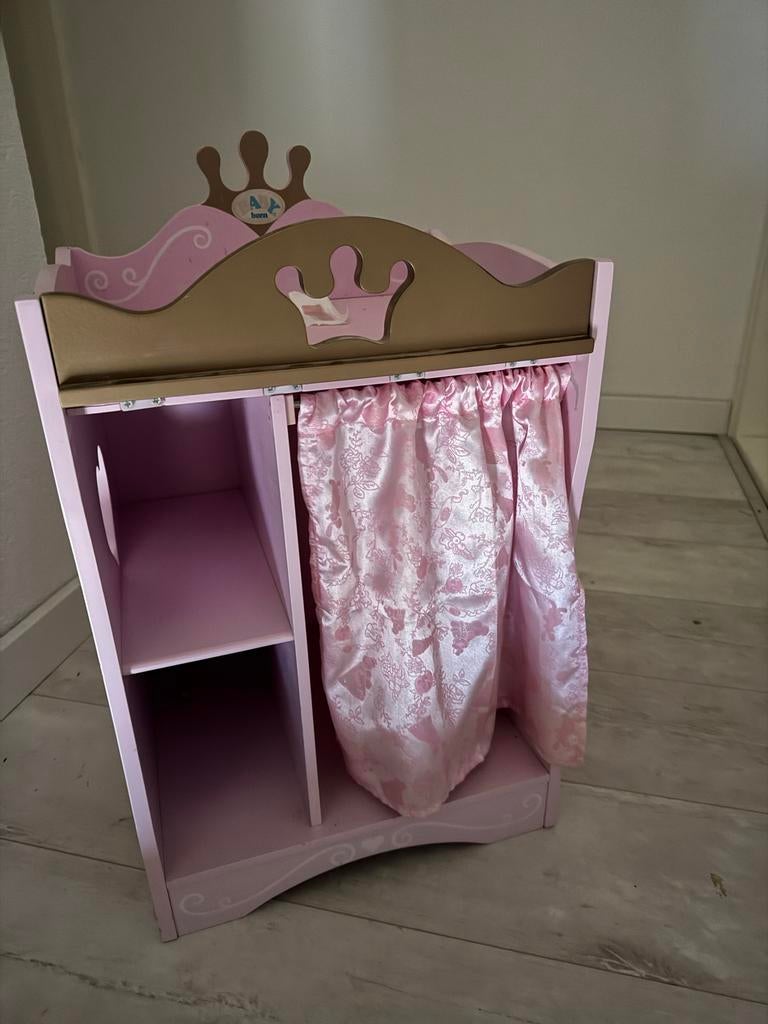 Baby bornPoppenkast/kledingkast / prinsessenstijl, Ophalen of Verzenden, Gebruikt