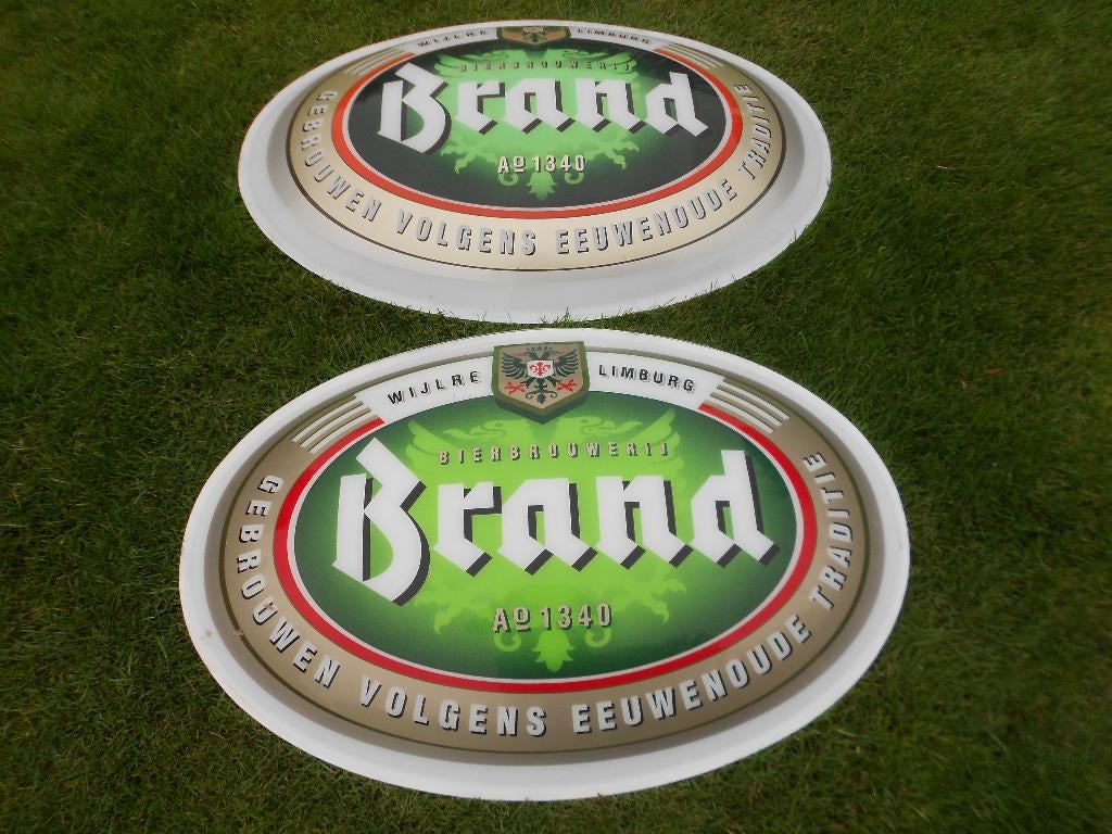Twee Brand bier schalen voor een lichtbak., Verzamelen, Merken en Reclamevoorwerpen, Ophalen, Gebruikt, Lichtbak of (neon) lamp