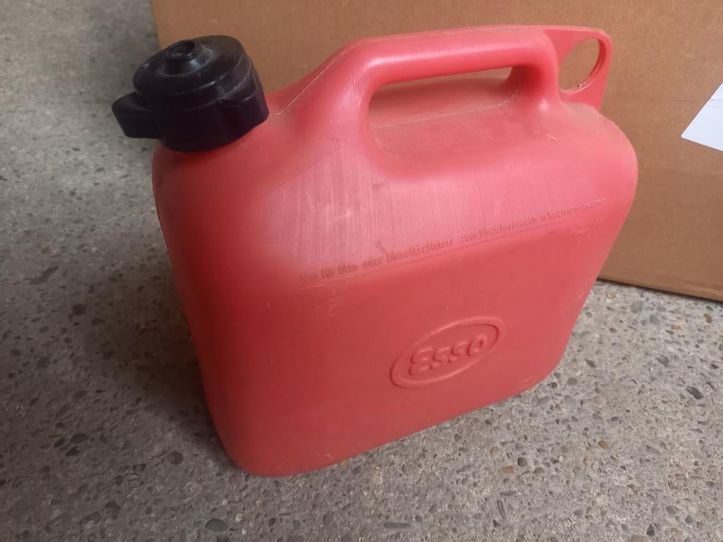 Vintage ESSO JERRYCAN PEUGEOT jaren 70 Oldtimer, Ophalen of Verzenden