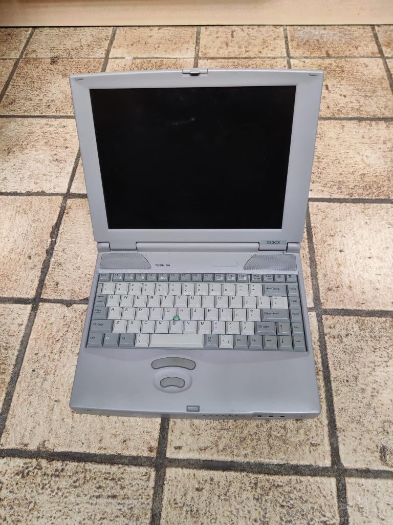 Vintage computing Toshiba Satellite 230CX, Ophalen of Verzenden, Gebruikt, 12 inch, Onbekend