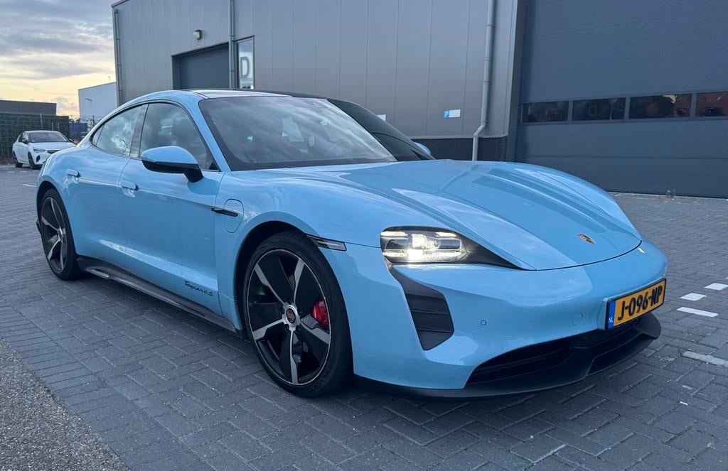 Porsche Taycan 4S huren | 544PK | 300KM vrij | Trouwauto, Diensten en Vakmensen, Verhuur | Auto en Motor, Met chauffeur, Personenauto