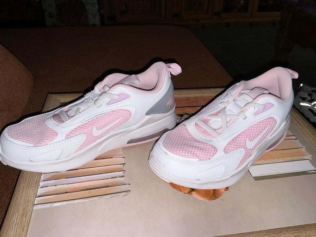 NIKE Air Max Bolt Dames hardloopschoen - Roze mt 35, Ophalen of Verzenden, Nieuw, Roze, Sneakers of Gympen