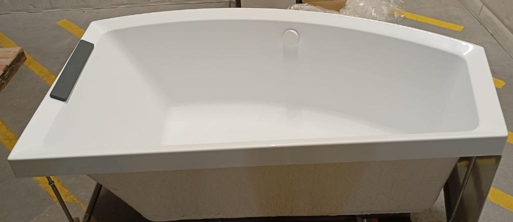 Novellini Divina hoekbad, Ophalen, 75 cm of meer, 100 tot 150 cm, Overige typen