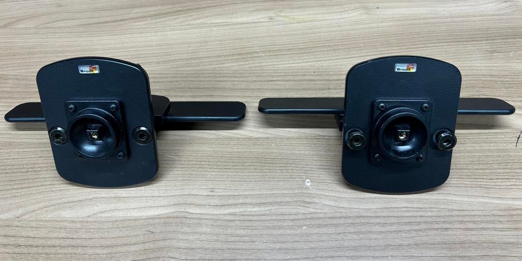 Brodit hoofdsteun ipad/ tablet houder V70/ XC70 (2007-2016), Ophalen of Verzenden, Zo goed als nieuw