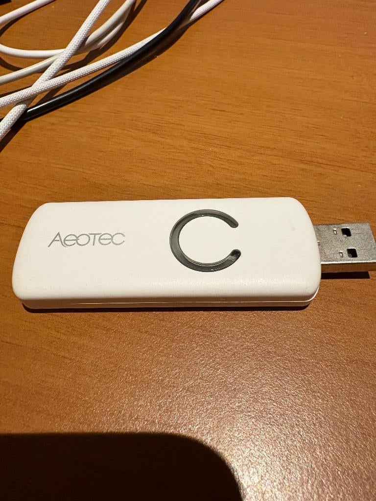 Aeotec z-wave adapter Gen5, Ophalen of Verzenden, Gebruikt