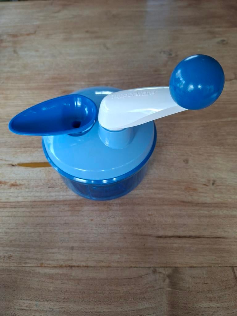 Nieuwe Tupperware Quick chef snijmachine, Huis en Inrichting, Keuken | Tupperware, Ophalen of Verzenden, Nieuw, Blauw, Bak of Kom