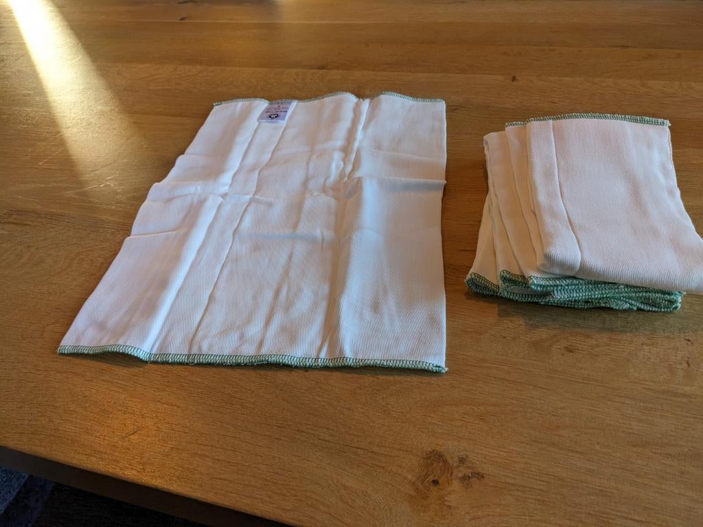 Vier luxe prefolds of oogjesluiers van Popolini, Ophalen of Verzenden, Nieuw, Overige typen