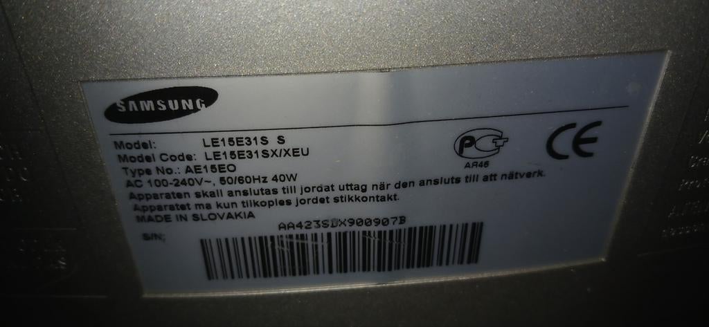Foto 2 van Samsung LE15E31S LCD TV  € 20,00
