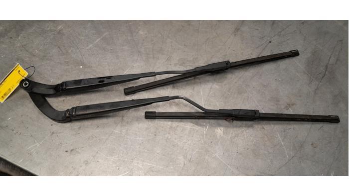 Ruitenwisserarm voor van een Ford Usa Mustang, Gebruikt, -, -, Ophalen of Verzenden