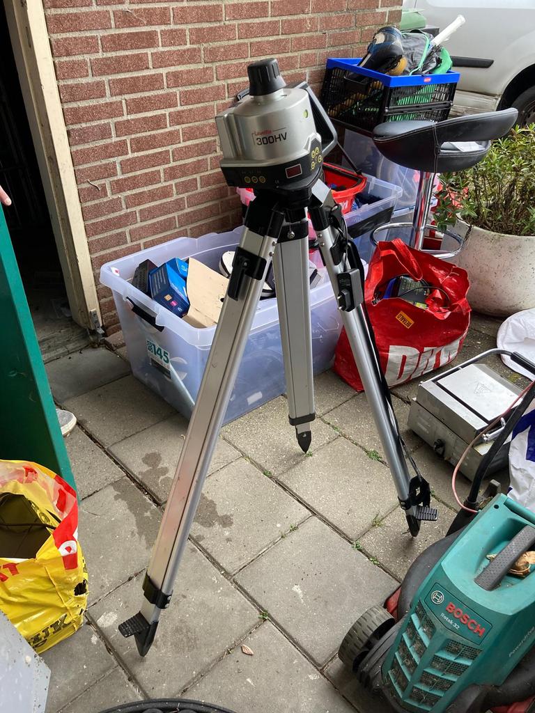 Laser waterpas levelfix 300hv, Doe-het-zelf en Verbouw, Ophalen of Verzenden, Zo goed als nieuw, Overige meters