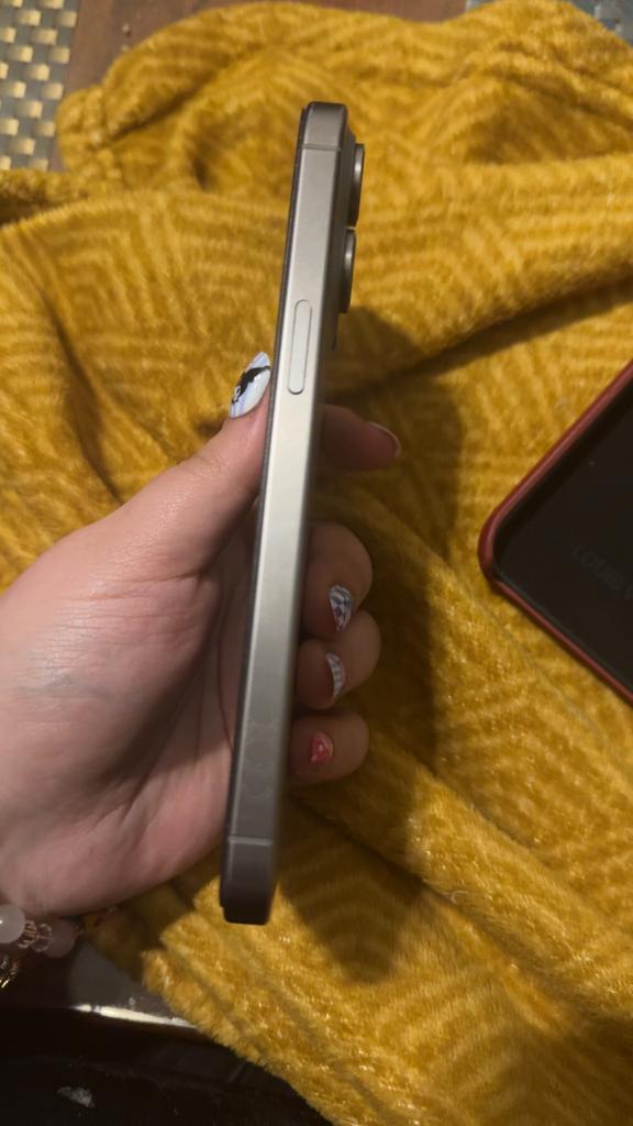 iPhone 15 Pro Max 256GB met LV Hoes - Zo Goed Als Nieuw!, Telecommunicatie, 256 GB, IPhone 15 Pro Max, Ophalen of Verzenden, Zo goed als nieuw