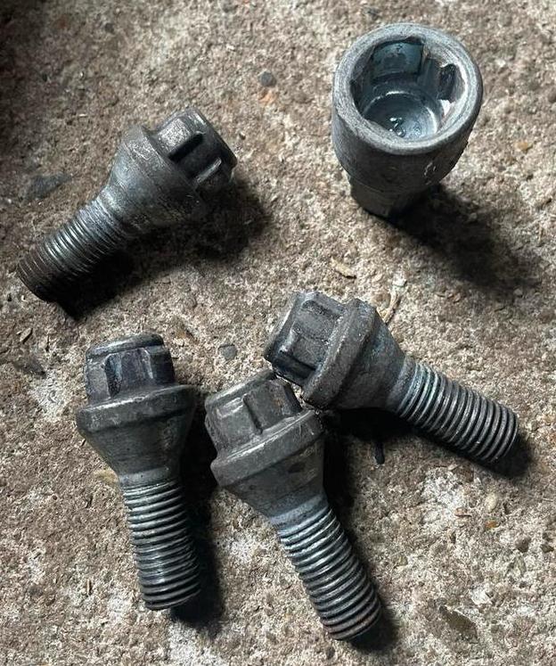 Wielsloten M12x1.5 voor Aluminium Velgen, Verzenden, Gebruikt