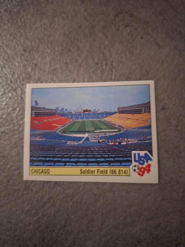 Panini sticker WK 94 USA (Rood). Speelstadion Chicago., Verzenden, Zo goed als nieuw, Sticker