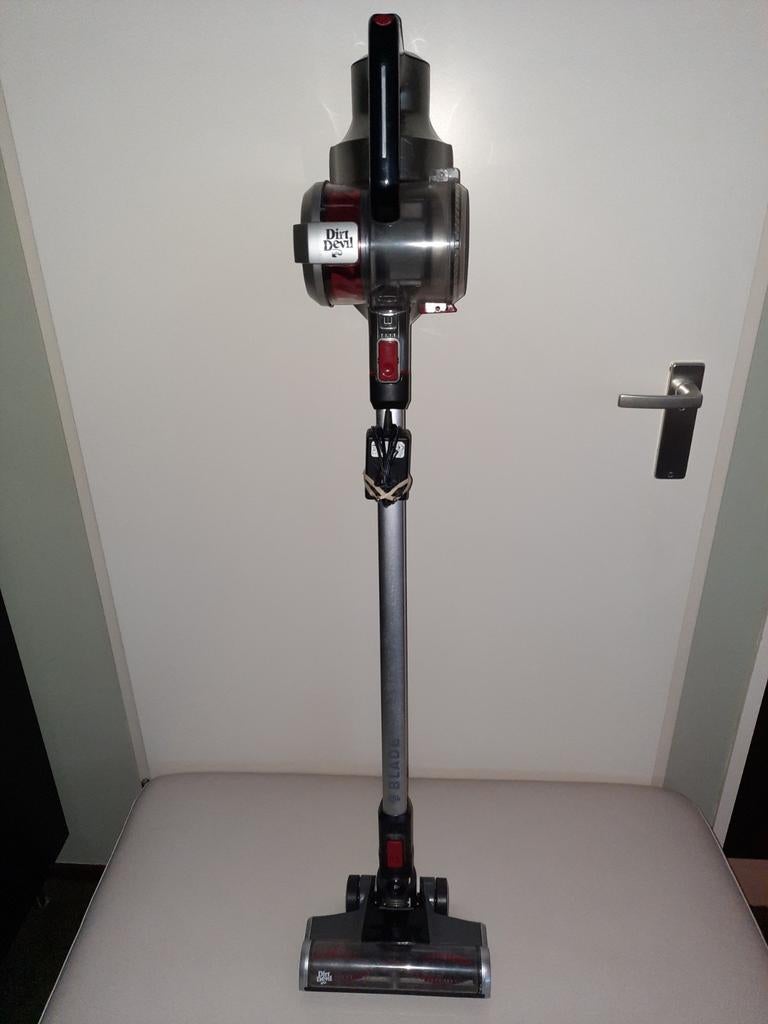 Dirt Devil Blade 32V - 2-in-1 steelstofzuiger., Ophalen, Zo goed als nieuw, Reservoir, Minder dan 1200 watt