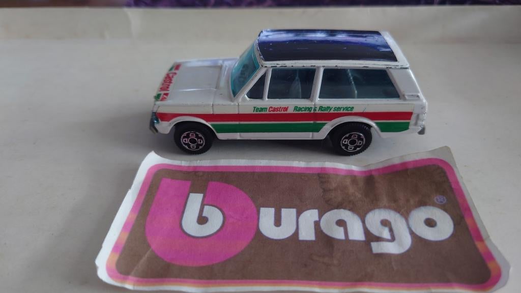 Bburago 1:43 Range Rover Castrol Racing, Ophalen of Verzenden, Gebruikt, Auto, Bburago