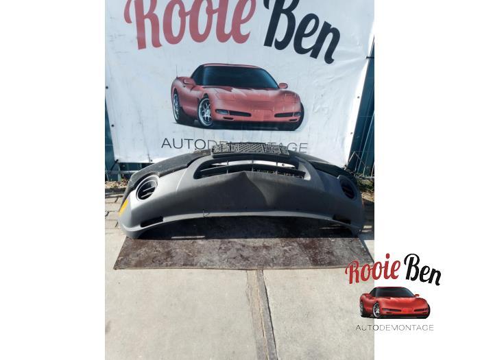 Voorbumper van een Chrysler Pacifica, Gebruikt, -, Ophalen of Verzenden, Bumper