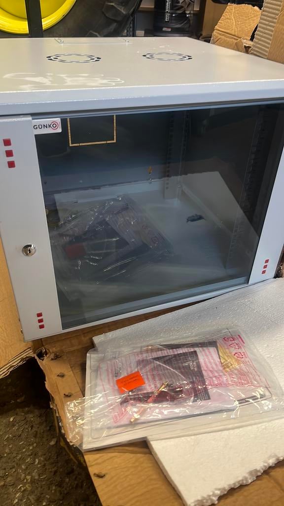 Systeemkast nieuw in doos, Computers en Software, 3D Printers, Ophalen, Zo goed als nieuw