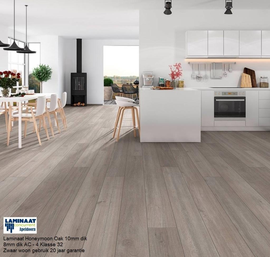 69,20m2 Laminaat Honeymoon Oak 10mm dik 40pak = €825, 75 m² of meer, Nieuw, Ophalen of Verzenden, Laminaat