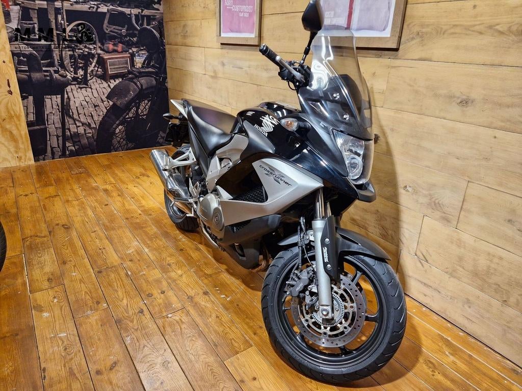 HONDA VFR 800 X CROSSRUNNER (bj 2011), Motoren, Motoren | Honda, 782 cc, HONDA, 4 cilinders, Motorrijbewijs A