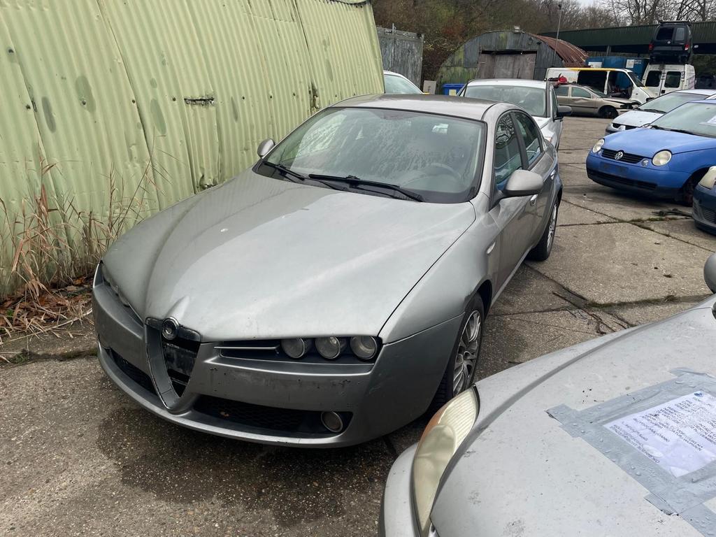 Te koop  Alfa Romeo 159 1,9 JTD in onderdelen, Ophalen of Verzenden, Gebruikt, Alfa Romeo