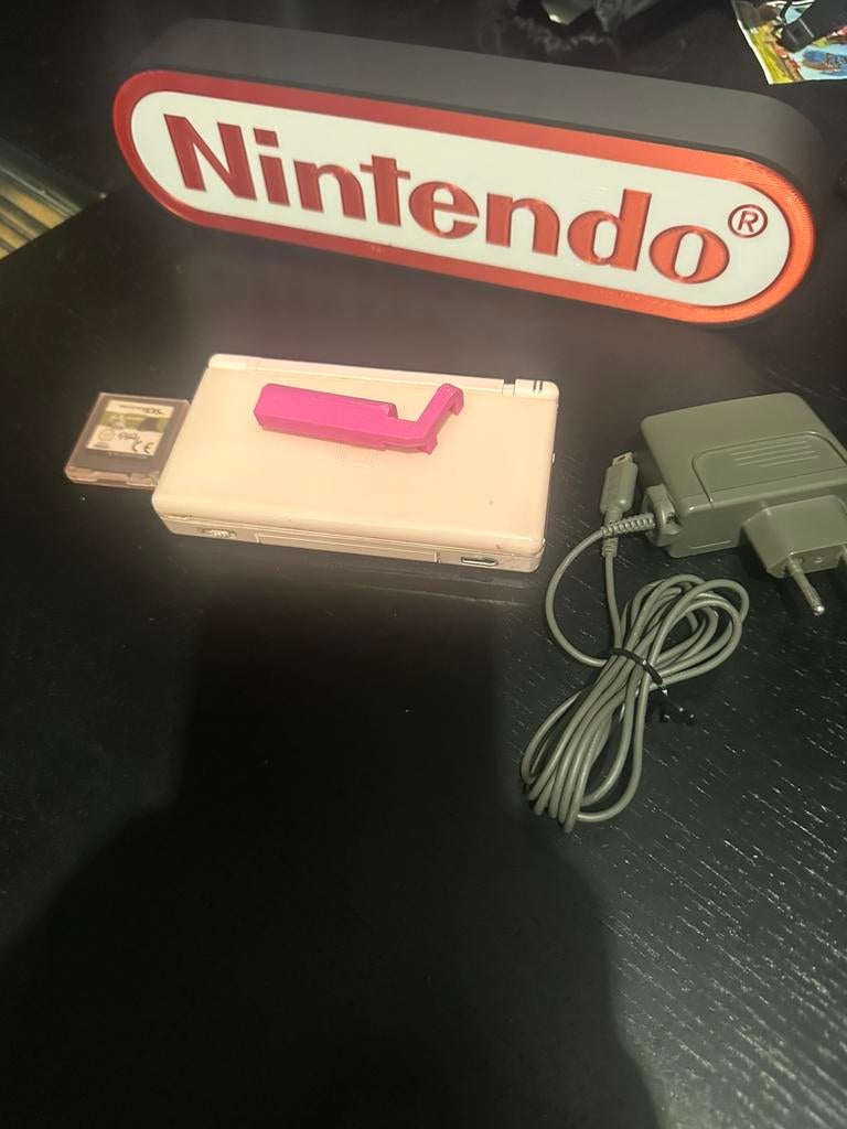 Nintendo DS Lite rose - met tasje, spel, 1x pen, kabel, ., Ophalen of Verzenden, ., DS Lite