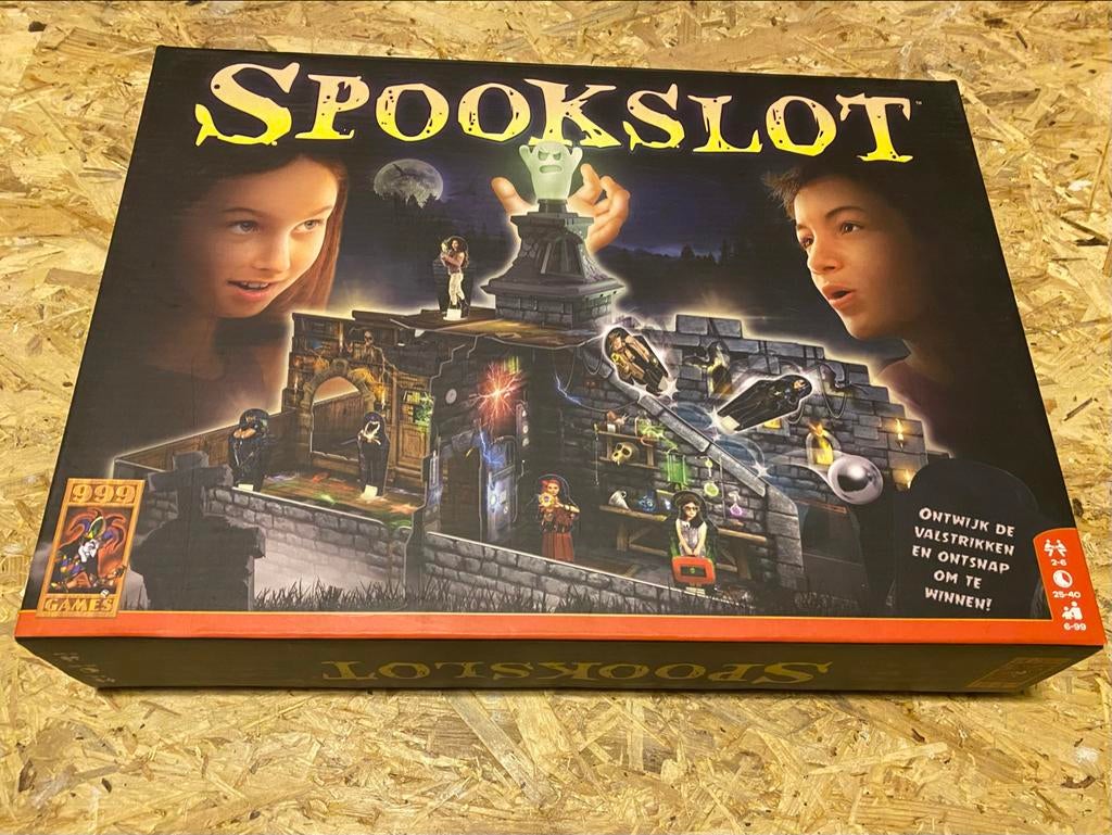 Spookslot Bordspel - Zolderopruiming!, Ophalen of Verzenden, Zo goed als nieuw